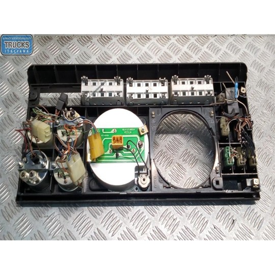 INSTRUMENT PANEL IVECO EUROCARGO 2000>2005  used
