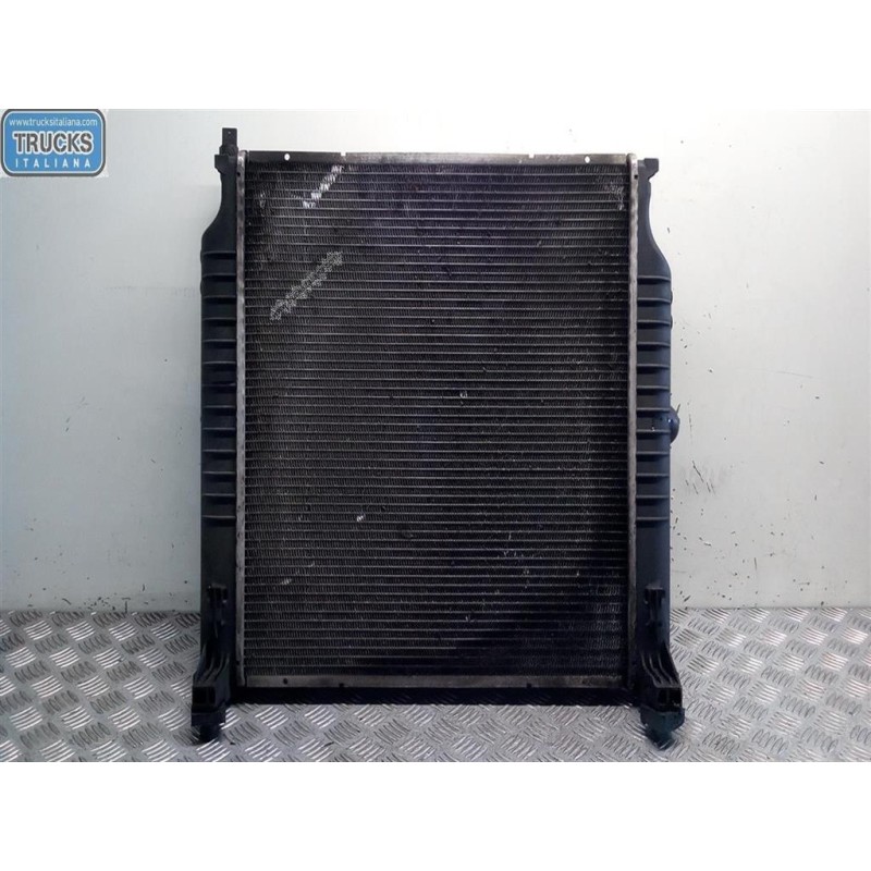 JEEP RADIATORE ACQUA JEEP Cherokee 2005>2008 usato