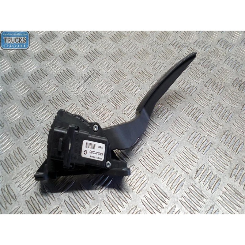 JEEP ELETRONIC THROTTLE PEDAL  JEEP Cherokee 2005>2008 used