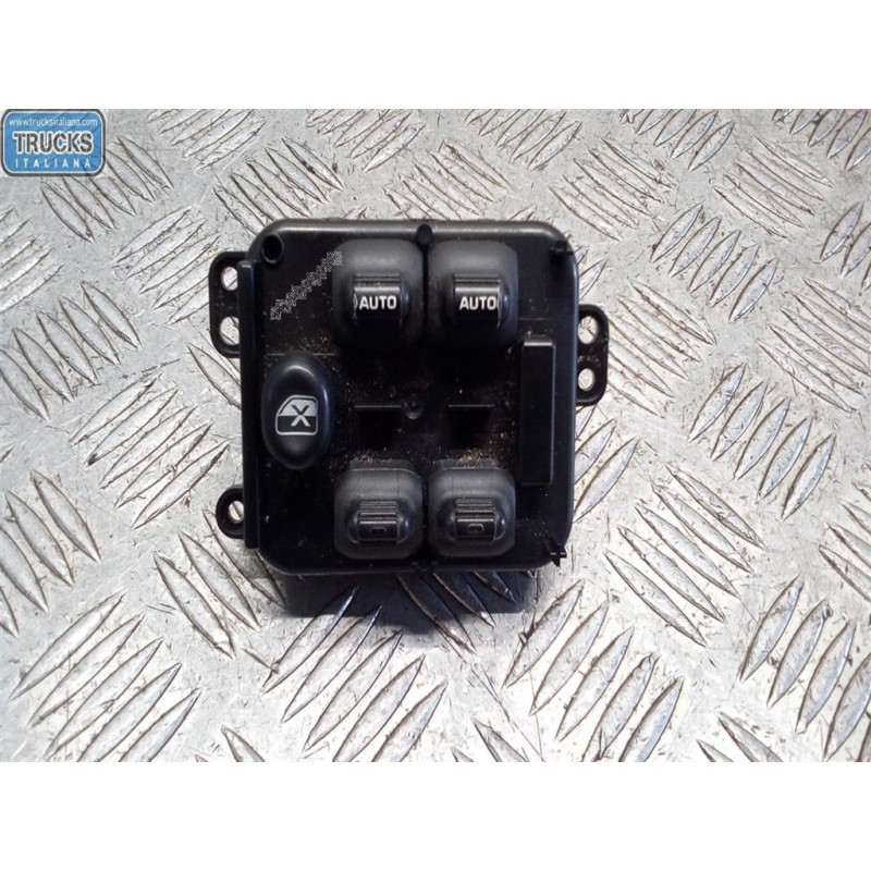 JEEP INTERRUTTORI E PULSANTI ALZAVETRI JEEP Cherokee 2005>2008 usato