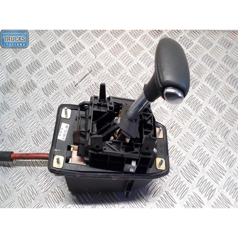 VOLKSWAGEN LEVER VOLKSWAGEN Passat 2000>2005 used