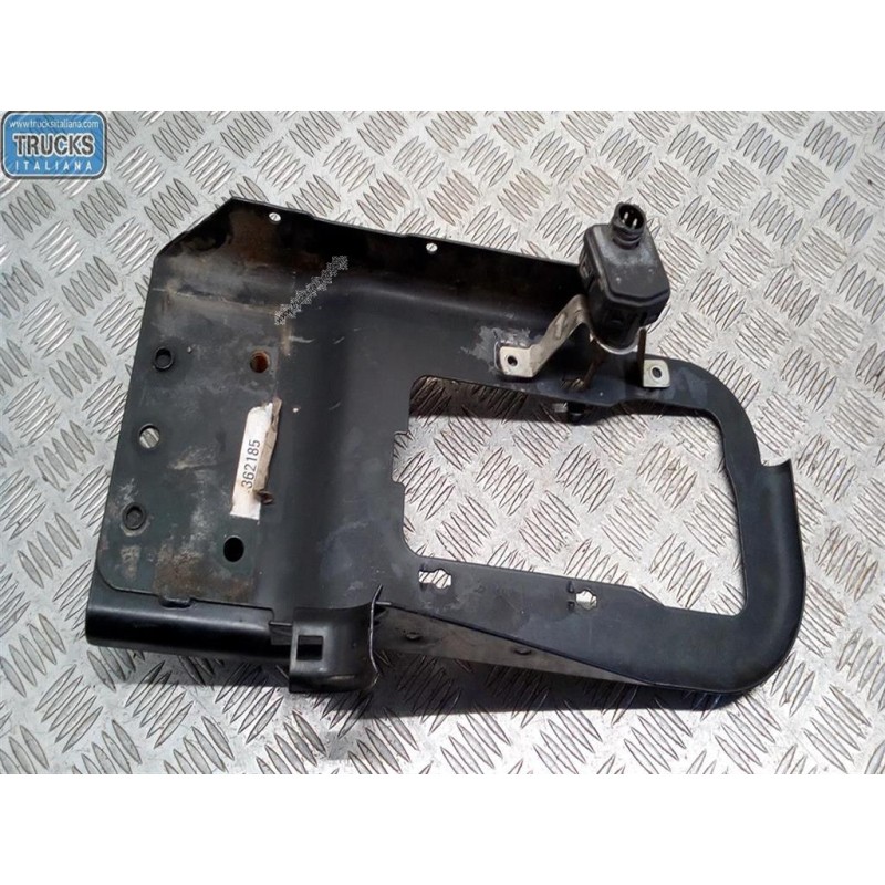 VOLVO truck LEFT HEADLIGHT SEAT VOLVO truck FL6 used