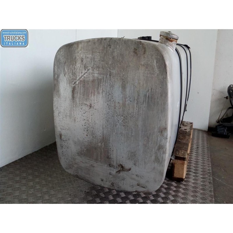 DAF SERBATOIO CARBURANTE DAF XF95 usato