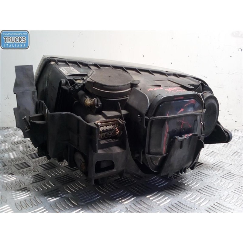 VOLKSWAGEN FARO ANTERIORE DESTRO VOLKSWAGEN Touareg 2002>2007 usato