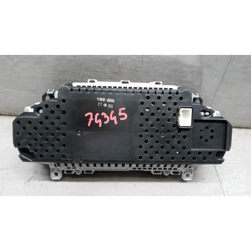 VOLVO QUADRO STRUMENTI VOLVO V40 2016> usato