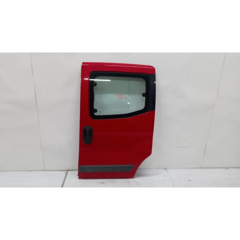 FIAT LEFT SIDE SLIDING DOOR FIAT Qubo 2008>2014 used