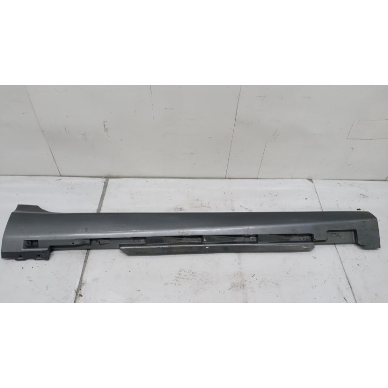 VOLVO MINIGONNA DESTRA VOLVO V40 2016> usato