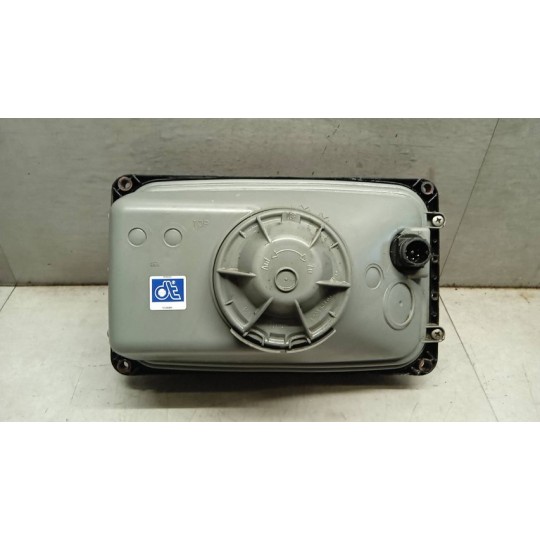 FARO ANTERIORE DESTRO MAN L2000 1993>2000 usato