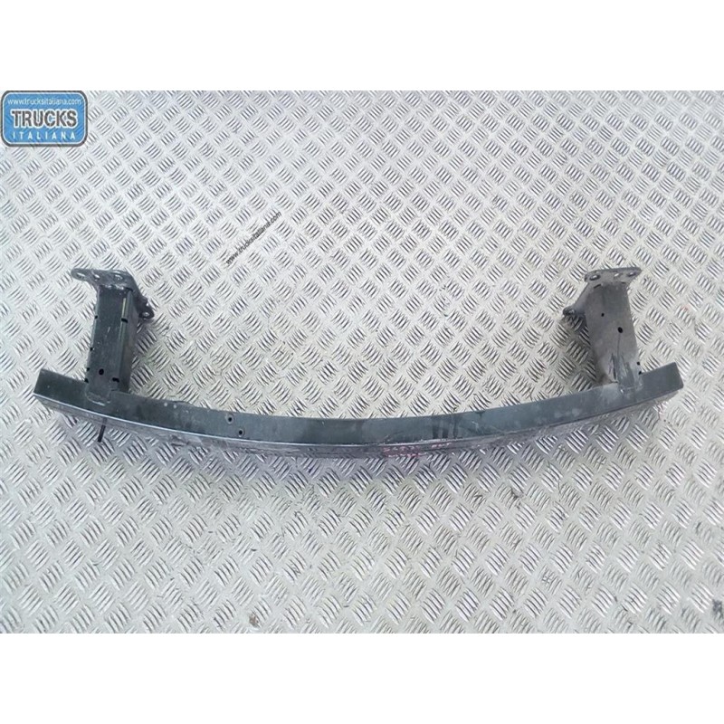 NISSAN TRAVERSA ANTERIORE PARAURTO NISSAN Qashqai 2010>2014 usato