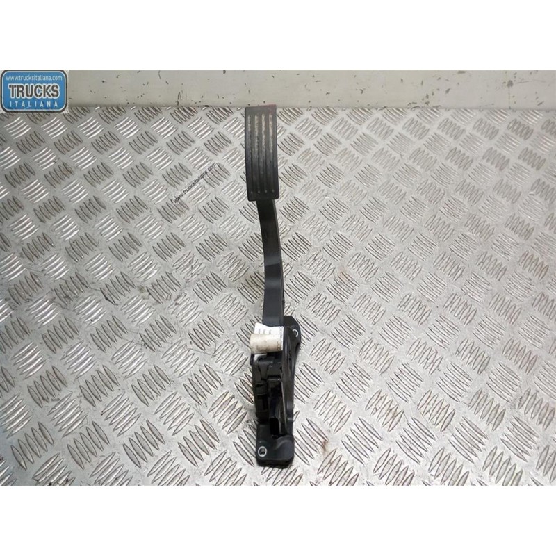 FORD ELETRONIC THROTTLE PEDAL  FORD Focus 2011>2014 used