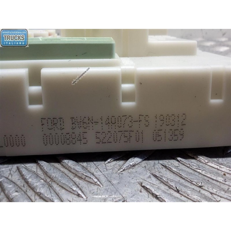 FORD CENTRALINE VARIE B FORD Focus 2011>2014 usato