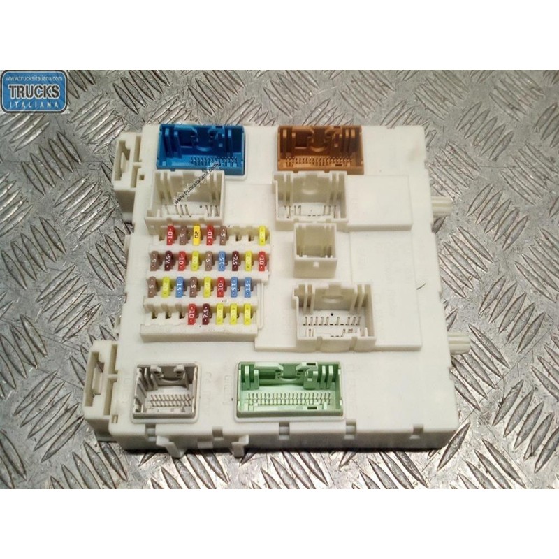 FORD VARIOUS CONTROL UNITS B  FORD Focus 2011>2014 used