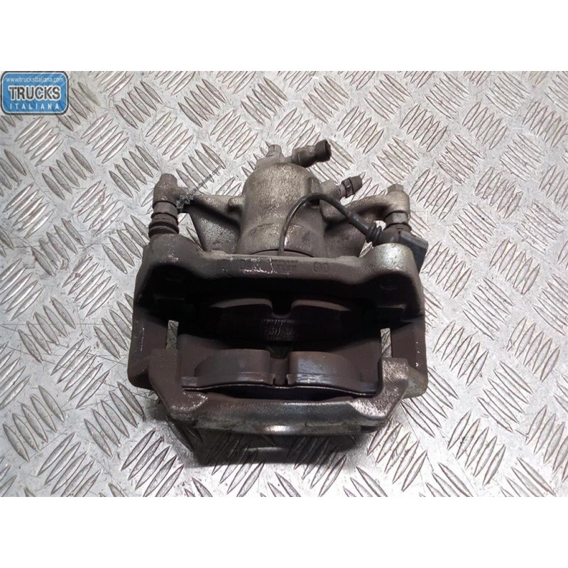 VOLKSWAGEN PINZA ANTERIORE DESTRA VOLKSWAGEN Golf 7 2012>2016 usato