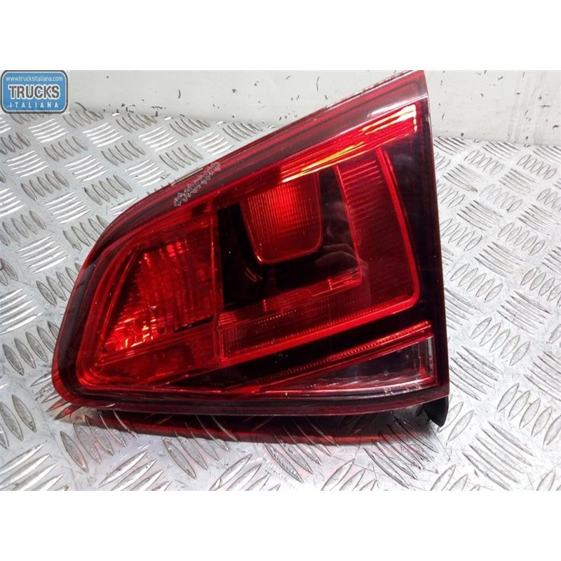 VOLKSWAGEN FARO POSTERIORE INTERNO DESTRO VOLKSWAGEN Golf 7 2012>2016 usato