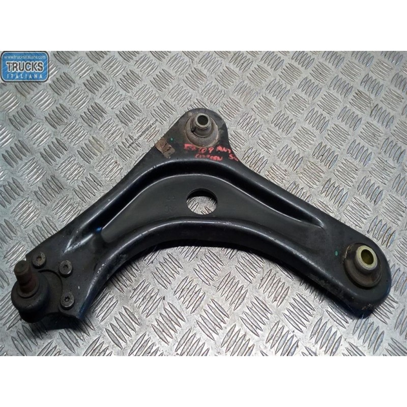 CITROEN BRACCIO OSCILLANTE ANTERIORE INFERIORE SINISTRO CITROEN DS3 2010>2014 usato