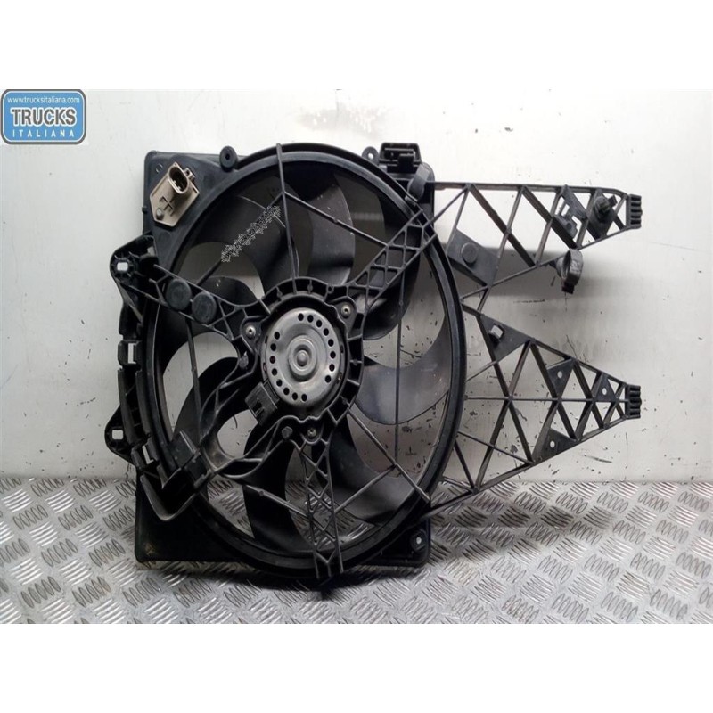 OPEL van CONVOGLIATORE ELETTROVENTOLA OPEL van Combo D 2012>2018 usato