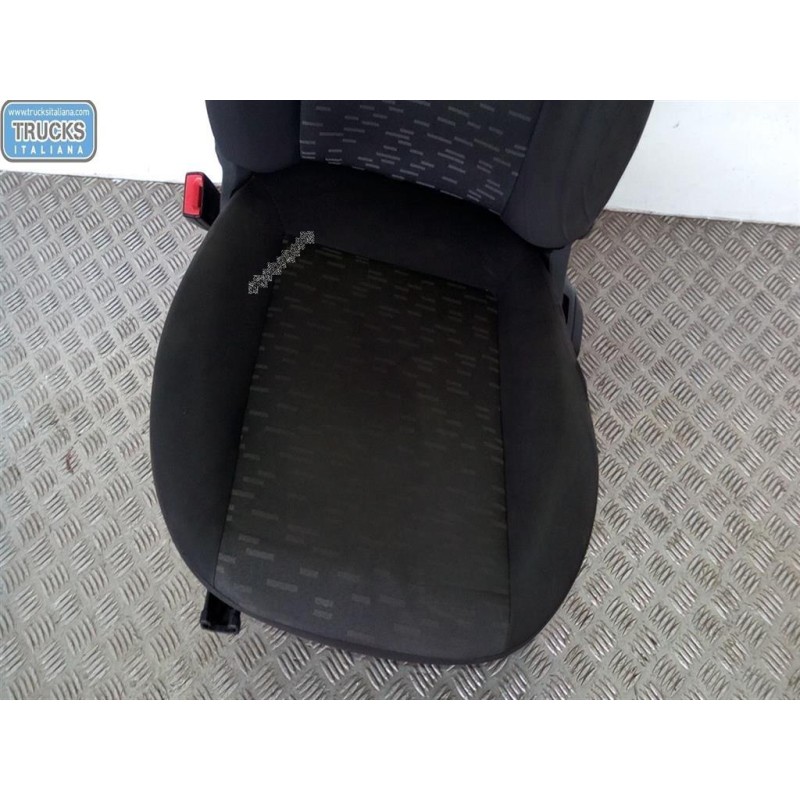 OPEL van SEDILI ANTERIORI OPEL van Combo D 2012>2018 usato