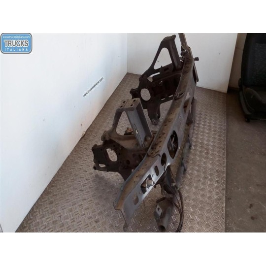 TRAVERSA ANTERIORE PARAURTO MERCEDES-BENZ truck Actros 1997>2003 usato