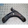 BRACCIO OSCILLANTE ANTERIORE INFERIORE DESTRO TOYOTA Yaris 2005>2008 usato