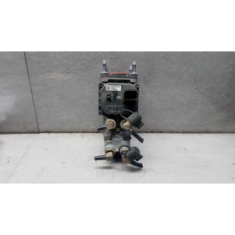 MERCEDES-BENZ truck VARIE FRENI 1 MERCEDES-BENZ truck Actros euro 6 2022> usato