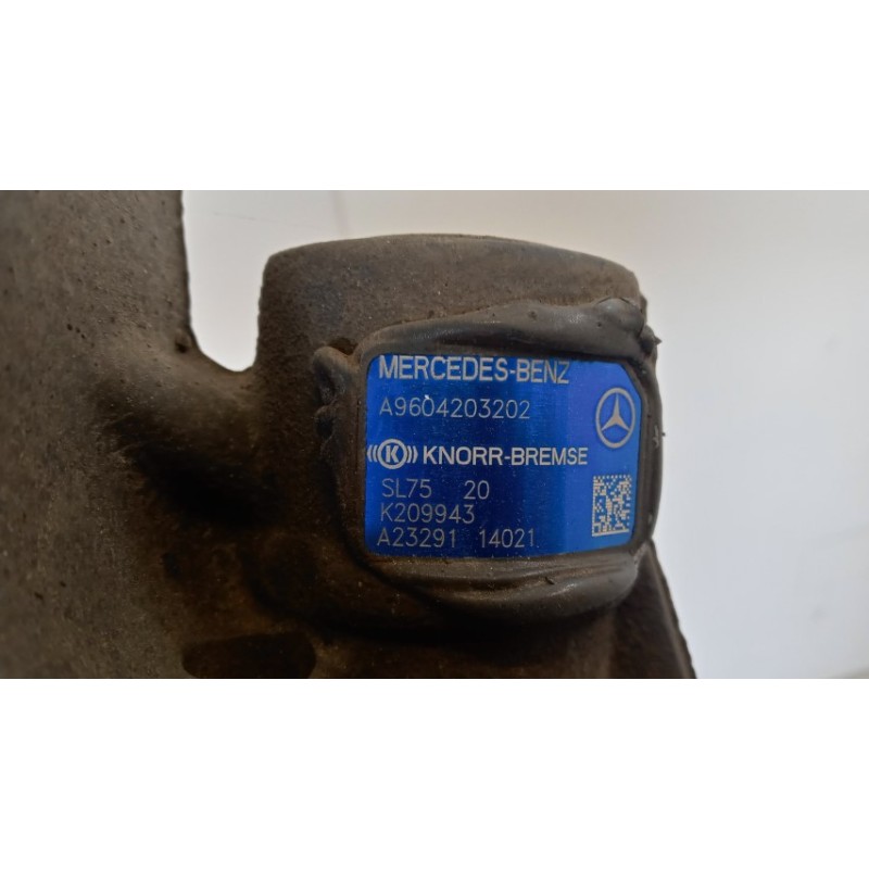 MERCEDES-BENZ truck PINZA POSTERIORE DESTRA MERCEDES-BENZ truck Actros euro 6 2022> usato