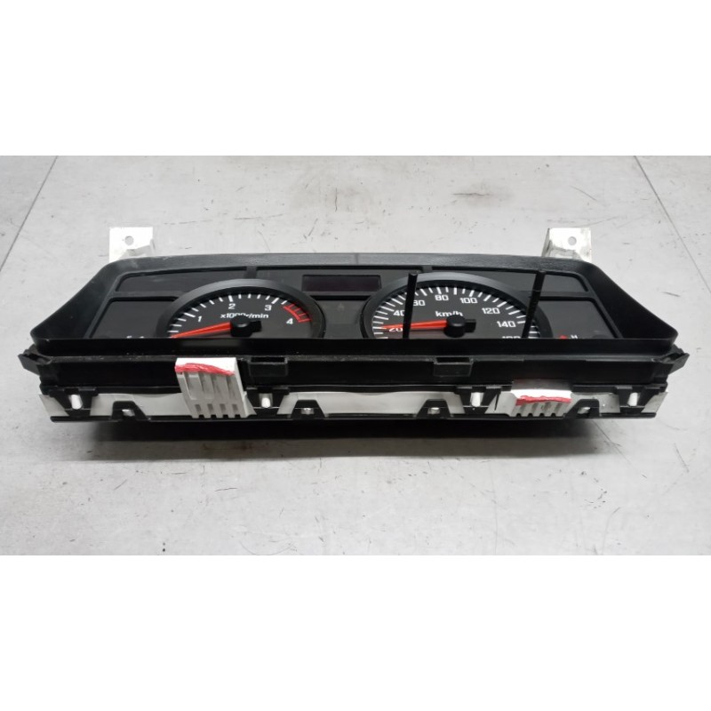 ISUZU QUADRO STRUMENTI ISUZU N2R usato