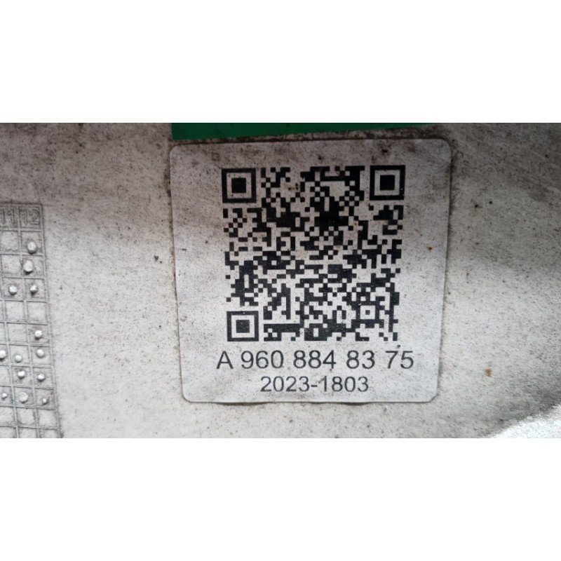 MERCEDES-BENZ truck PLASTICHE ESTERNE VARIE MERCEDES-BENZ truck Actros euro 6 2022> usato