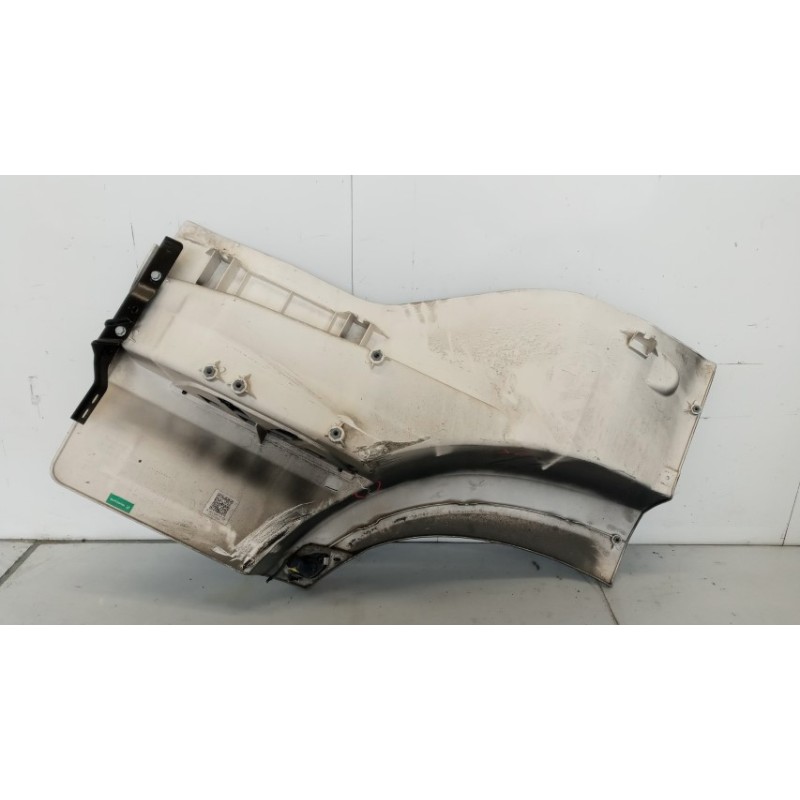 MERCEDES-BENZ truck RIGHT FRONT MUDGUARD  MERCEDES-BENZ truck Actros euro 6 2022> used
