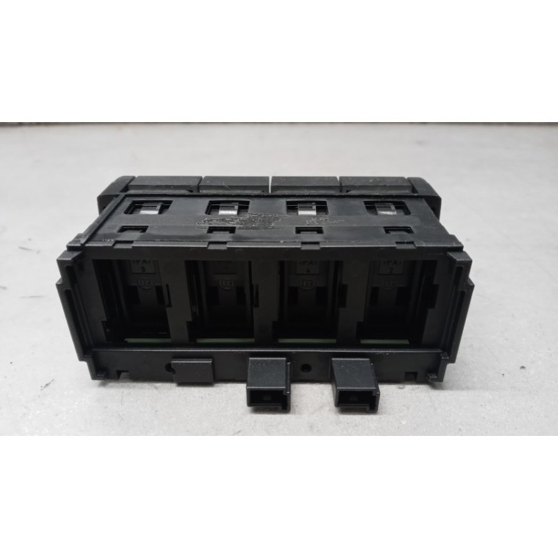 MERCEDES-BENZ truck INTERRUTTORI E PULSANTI ABITACOLO MERCEDES-BENZ truck Actros euro 6 2022> usato