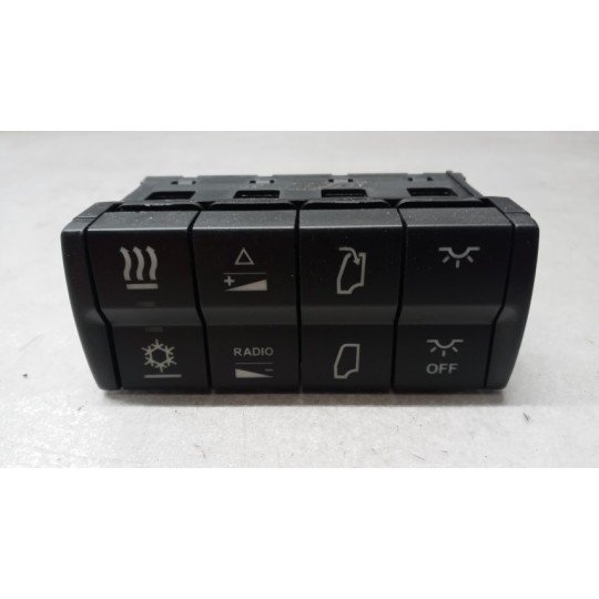 INTERRUTTORI E PULSANTI ABITACOLO MERCEDES-BENZ truck Actros euro 6 2022> usato