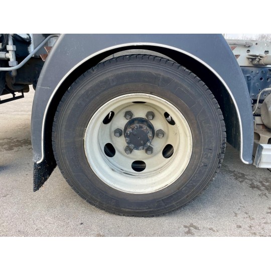 ISUZU N2R 75D P75 5.2L