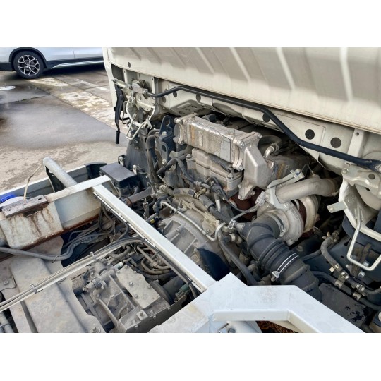 ISUZU N2R 75D P75 5.2L