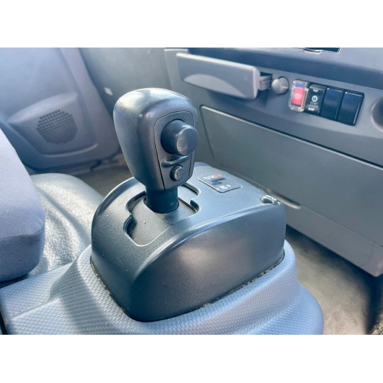 ISUZU N2R 75D P75 5.2L