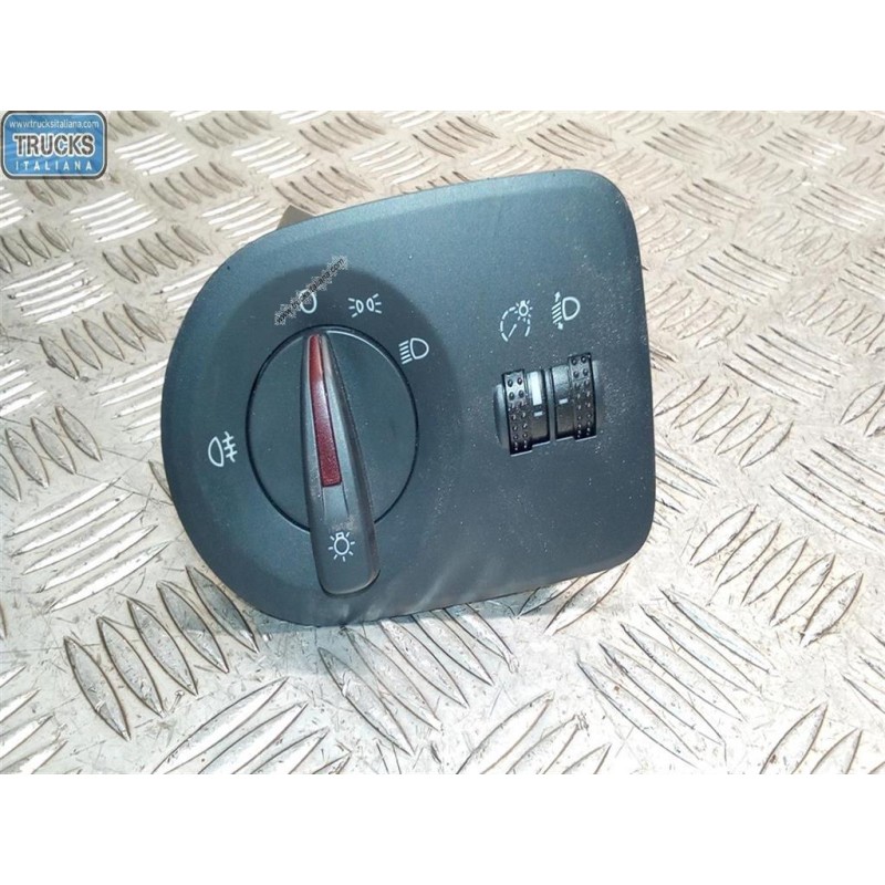 SEAT BLOCCO LUCI SEAT Ibiza 2012>2015 usato