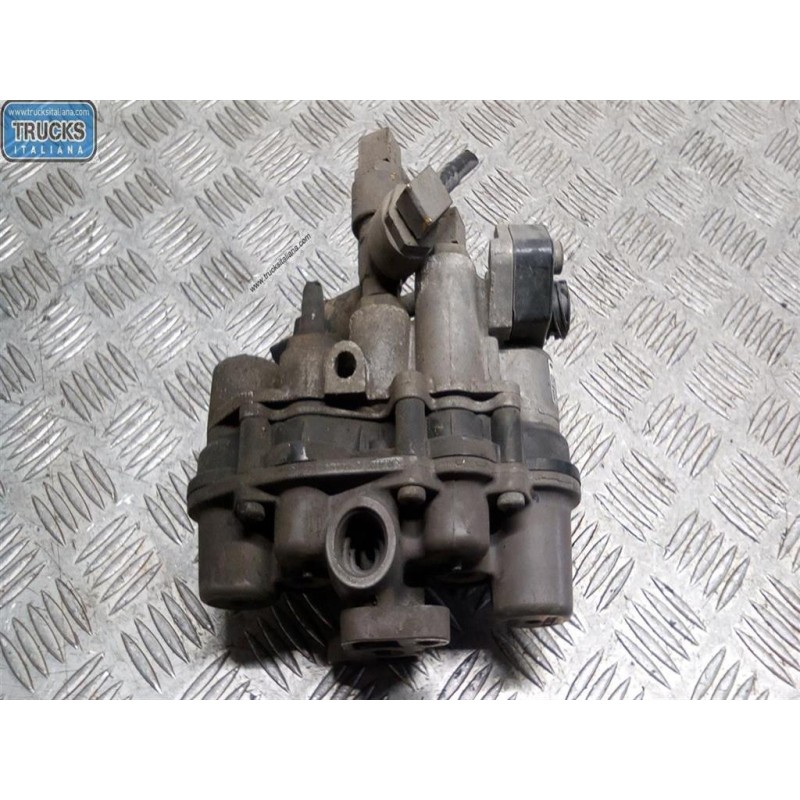 DAF VARIE FRENI 2 DAF XF105 usato