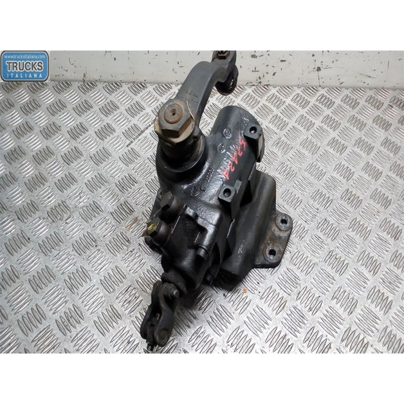 NISSAN truck SCATOLA STERZO NISSAN truck L usato