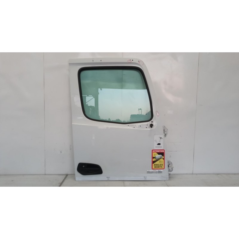 MERCEDES-BENZ truck RIGHT FRONT DOOR  MERCEDES-BENZ truck Actros euro 6 2022> used
