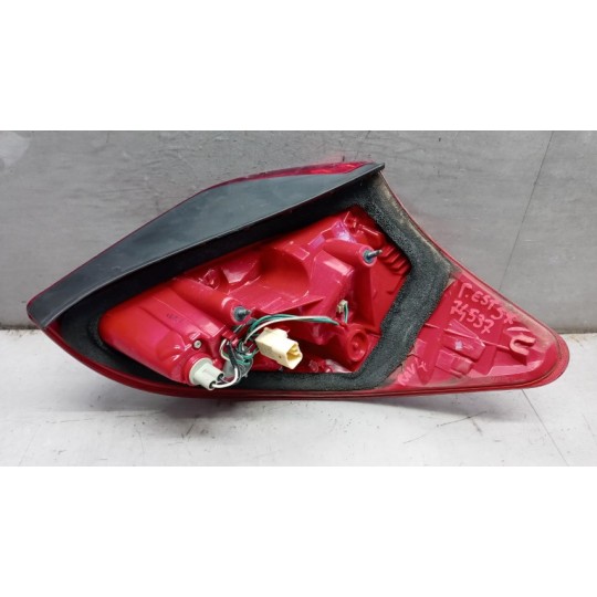 FARO POST ESTERNO LED SINISTRO TOYOTA Rav 4 2006>2010 usato