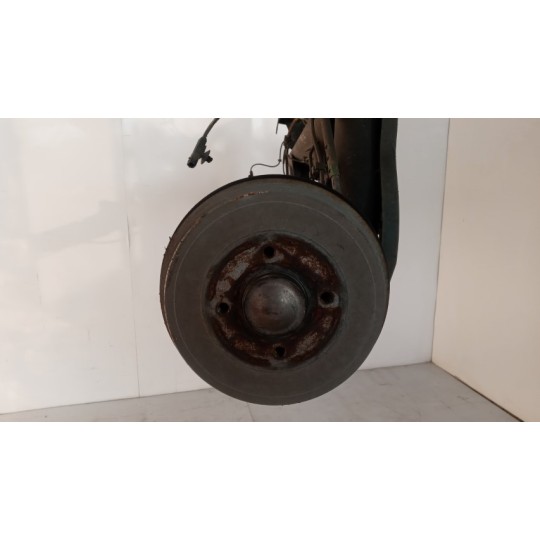 ASSALE POSTERIORE RENAULT Clio 2012>2016 usato