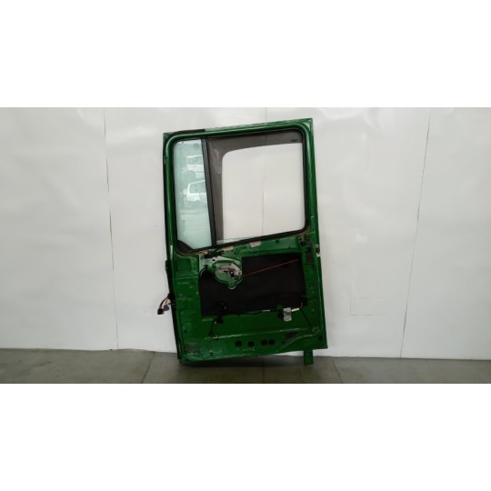 PORTA ANTERIORE DESTRA DAF XF105 usato