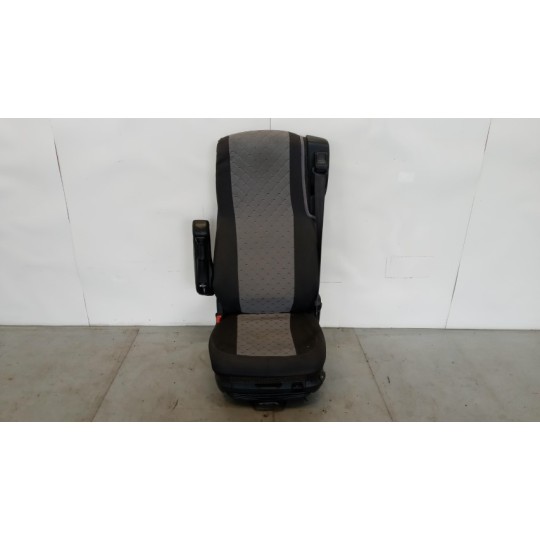 SEDILI ANTERIORI DAF XF105 usato