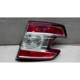 RIGHT REAR LIGHT ON BACK...