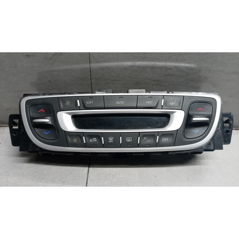 RENAULT AC CONTROL UNIT RENAULT Megane 2008>2012 used