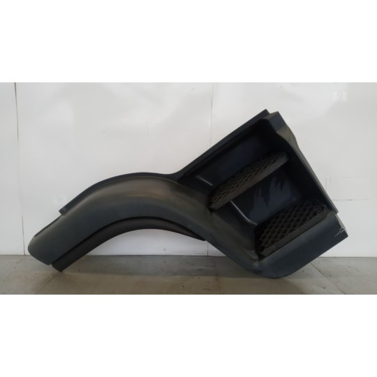 RIGHT FRONT MUDGUARD  IVECO EUROCARGO 2005>2008 used