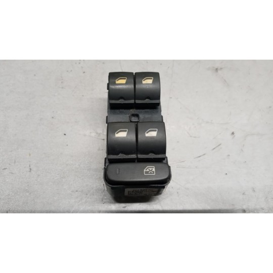 INTERRUTTORI E PULSANTI ALZAVETRI CITROEN C3 2016>2020 usato