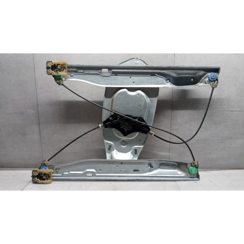 RENAULT truck FRONT RIGHT POWERED WINDOWS  RENAULT truck T 2014> used