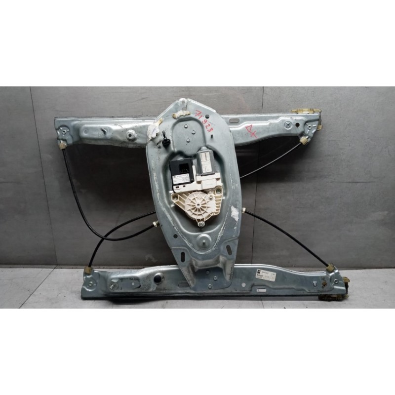 RENAULT truck FRONT RIGHT POWERED WINDOWS  RENAULT truck T 2014> used