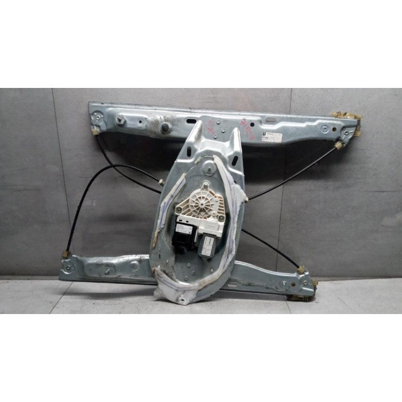 RENAULT truck FRONT LEFT POWERED WINDOWS  RENAULT truck T 2014> used