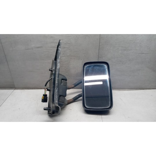 RIGHT ELETRIC REAR-VIEW MIRROR  RENAULT van Master 2003>2010 used