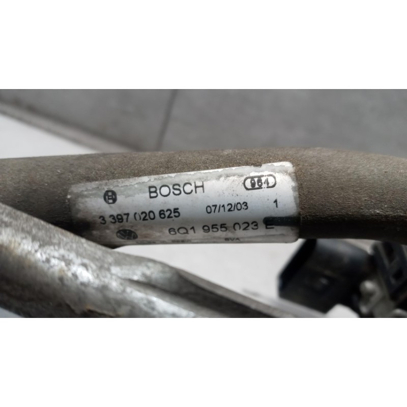 VOLKSWAGEN windshield wiper motor VOLKSWAGEN Polo 2001>2005 used
